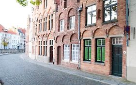 Brugse Charme Huis Met Tuin Aan Het Water 8P