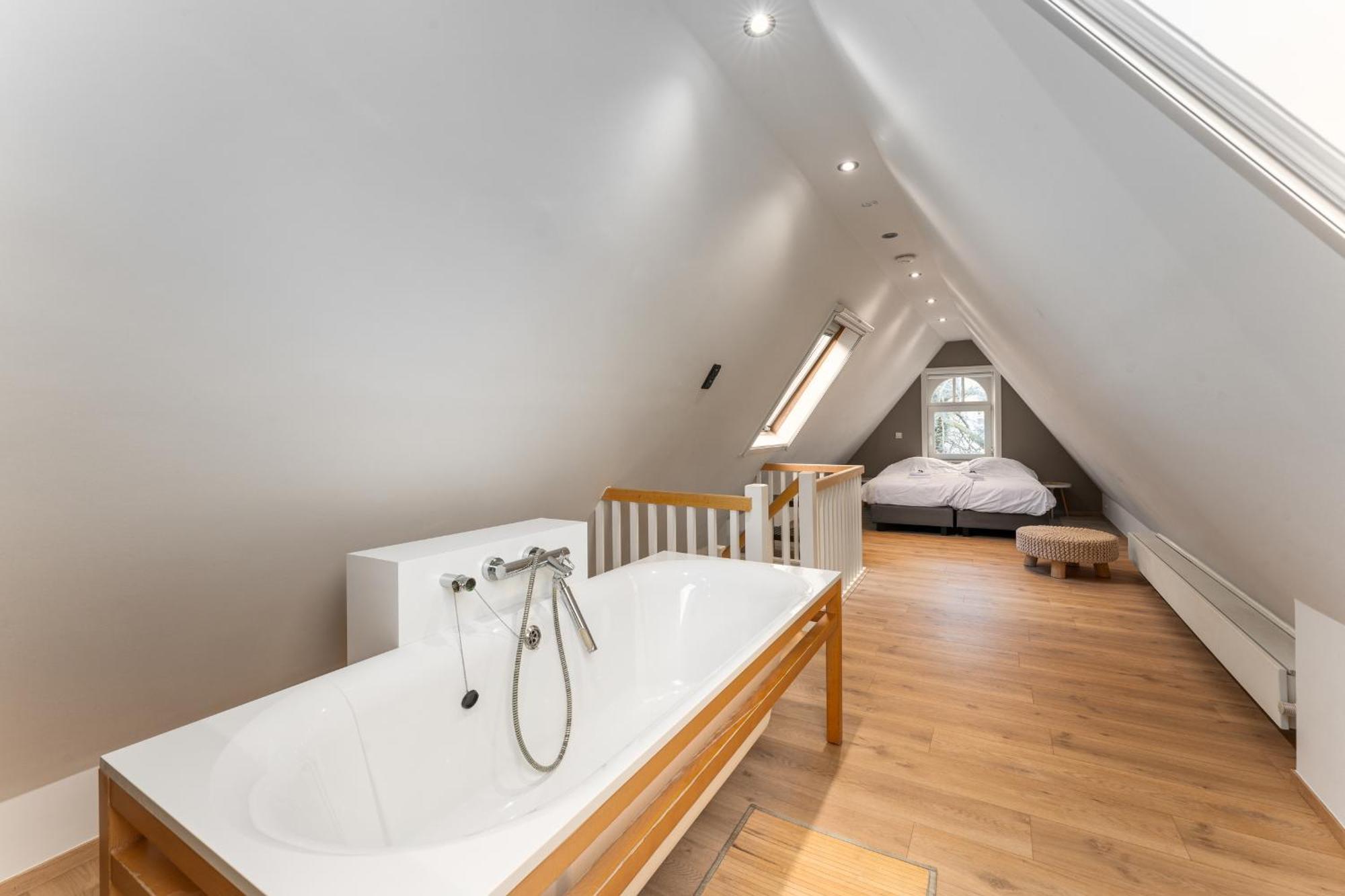 Brugse Charme Huis Met Tuin Aan Het Water 8P Bruges Exterior photo